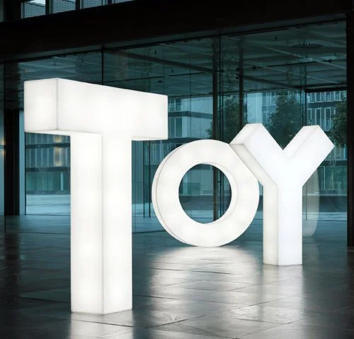outdoor signage manufacturer