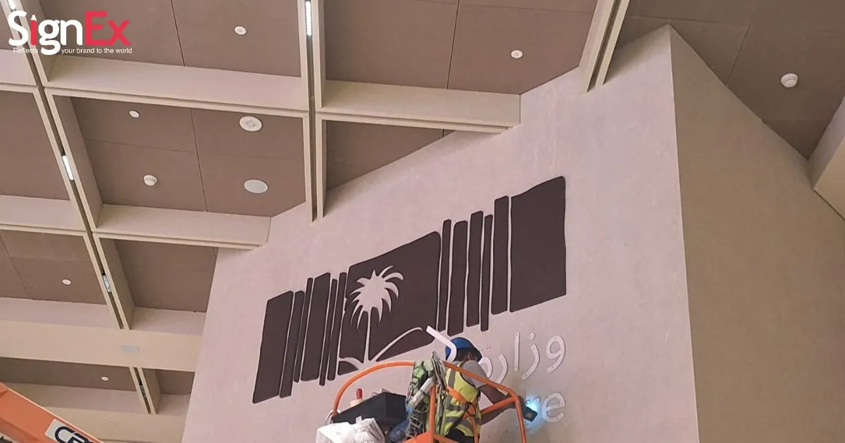 Digital Wayfinding at Airports: The Future of Passenger Navigation